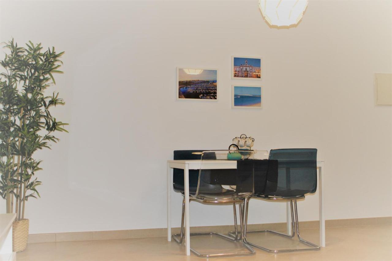 Casa Camoes, Near Airport, 4Km Faro Beach Apartment Luaran gambar