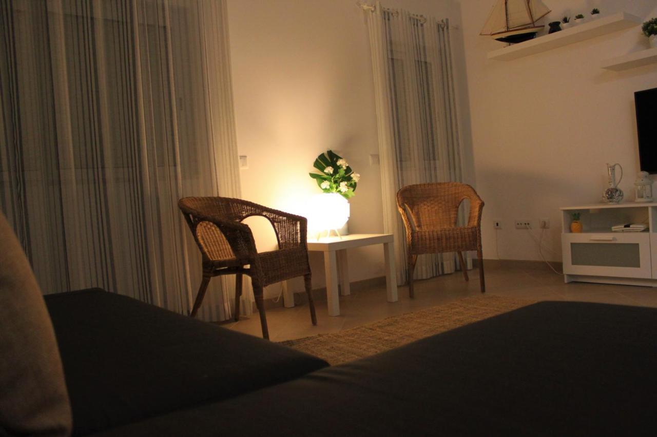 Casa Camoes, Near Airport, 4Km Faro Beach Apartment Luaran gambar