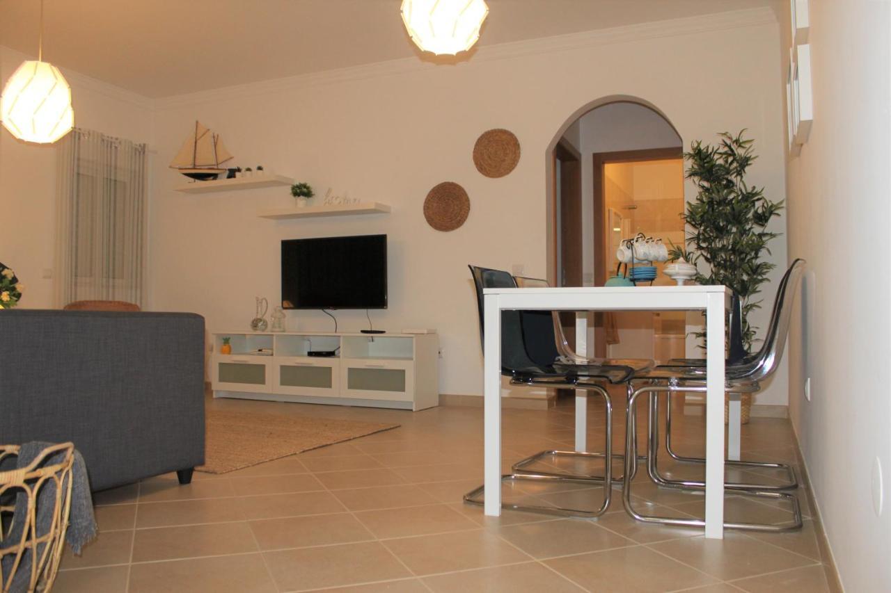 Casa Camoes, Near Airport, 4Km Faro Beach Apartment Luaran gambar