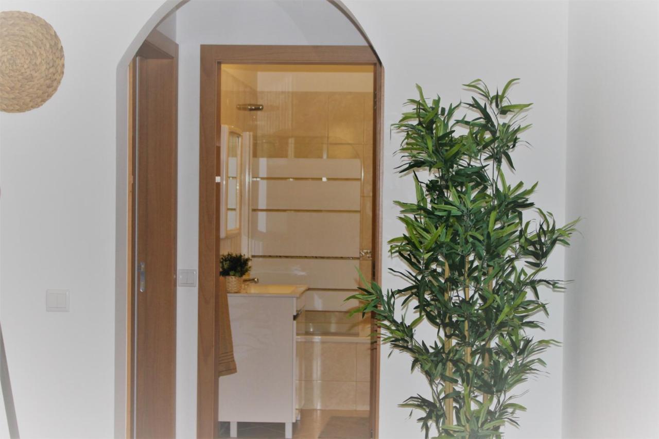 Casa Camoes, Near Airport, 4Km Faro Beach Apartment Luaran gambar